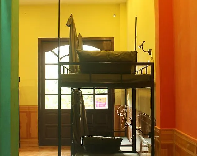 Zostay Halong Backpackers * Ha Long