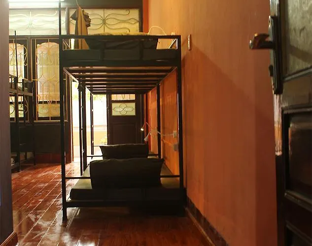 Hostel Zostay Halong Backpackers *