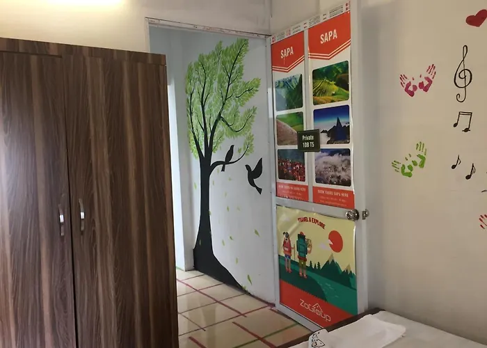 Zostay Halong Backpackers *
